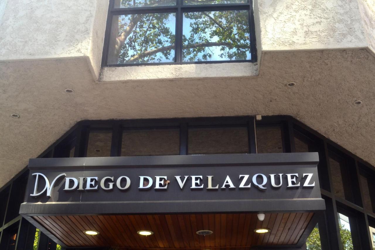 Hotel Diego De Velazquez ซานติอาโก ภายนอก รูปภาพ