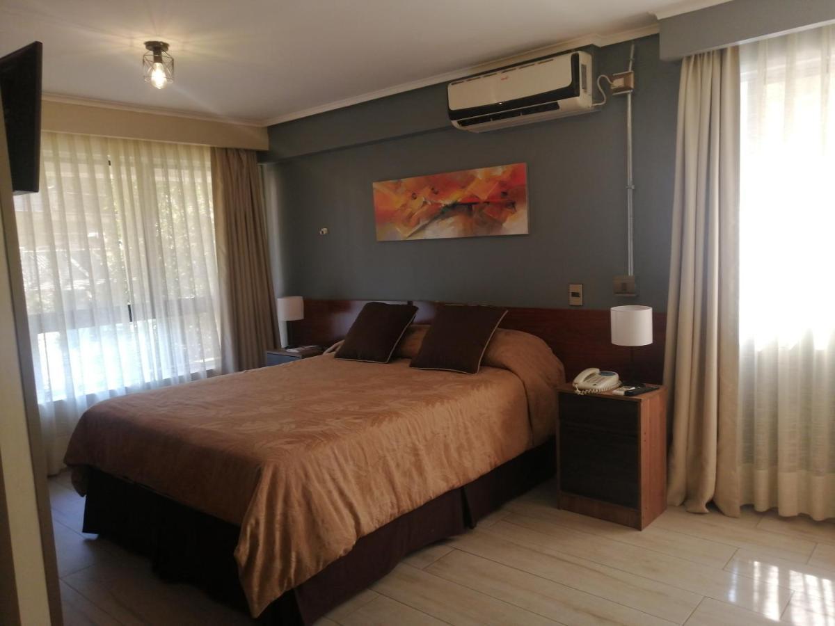 Hotel Diego De Velazquez ซานติอาโก ภายนอก รูปภาพ
